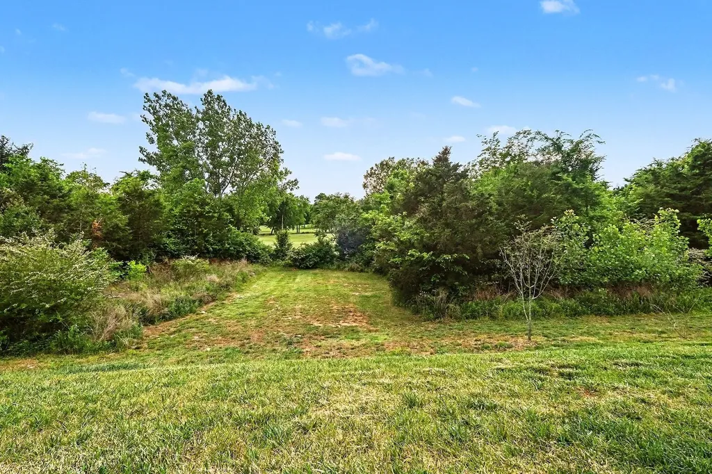 685 Birdie Drive Spring Hill TN 37174