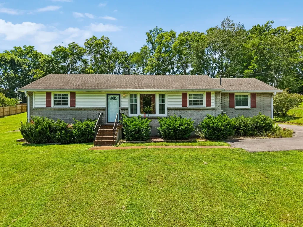 204 Swift Drive Goodlettsville TN 37072