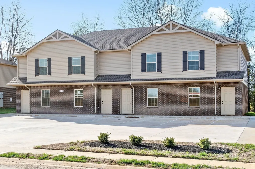 1000 Glenkirk Drive Clarksville TN 37042