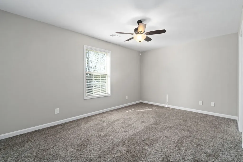 1000 Glenkirk Drive Clarksville TN 37042