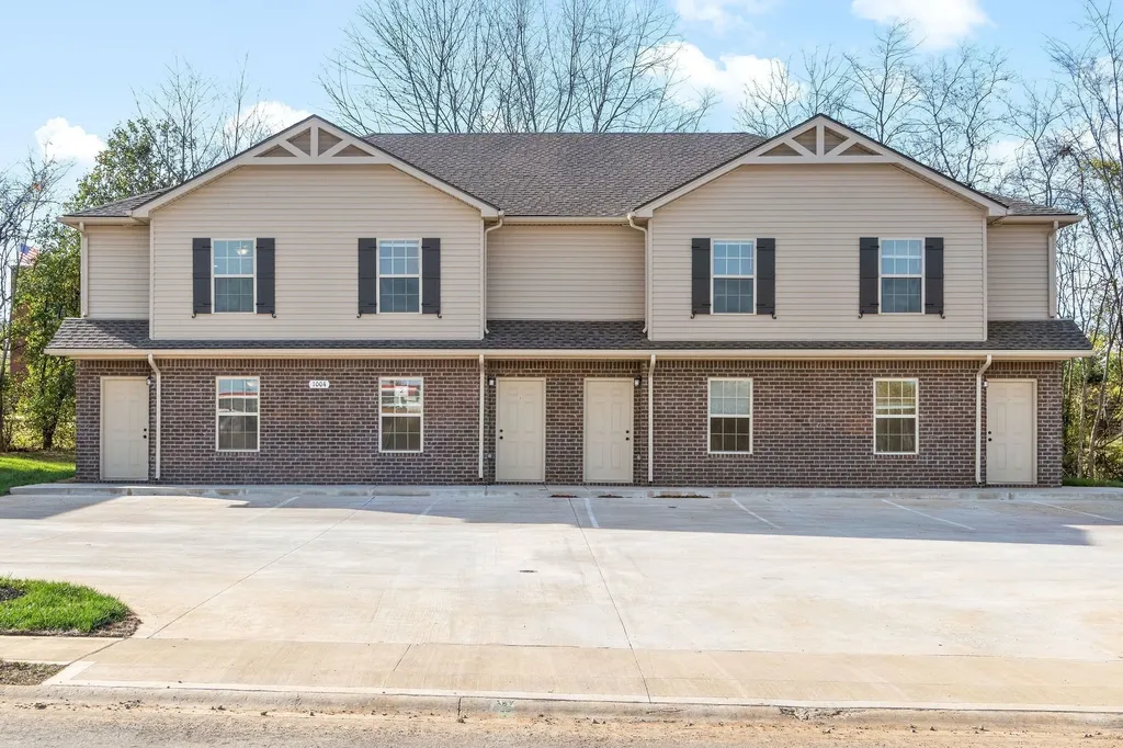 1000 Glenkirk Drive Clarksville TN 37042