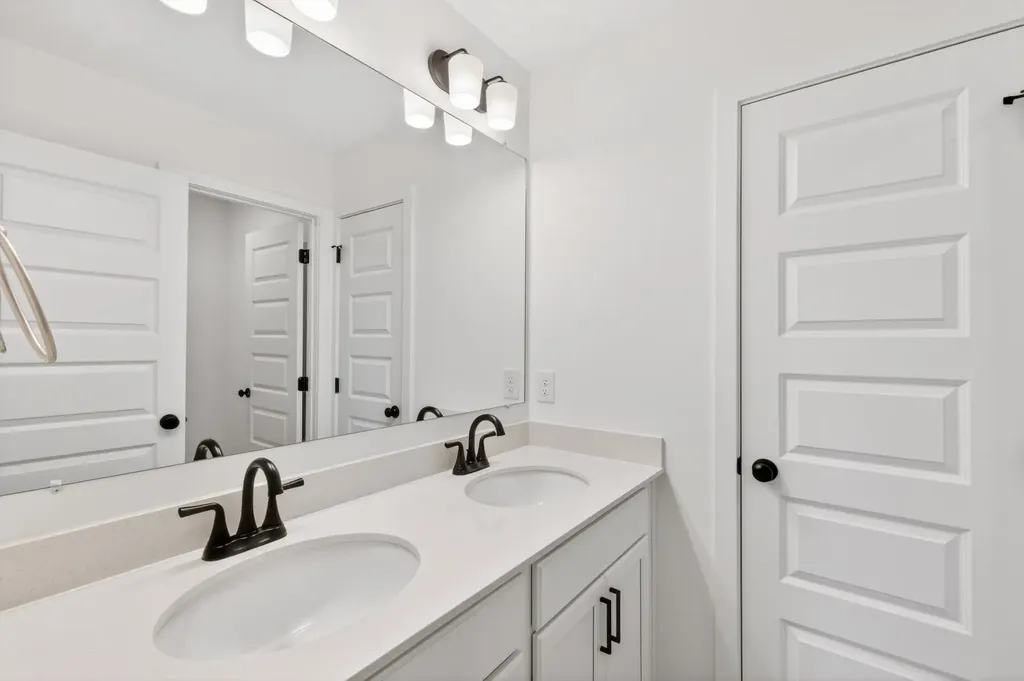 3248 Ventura Avenue White House TN 37188