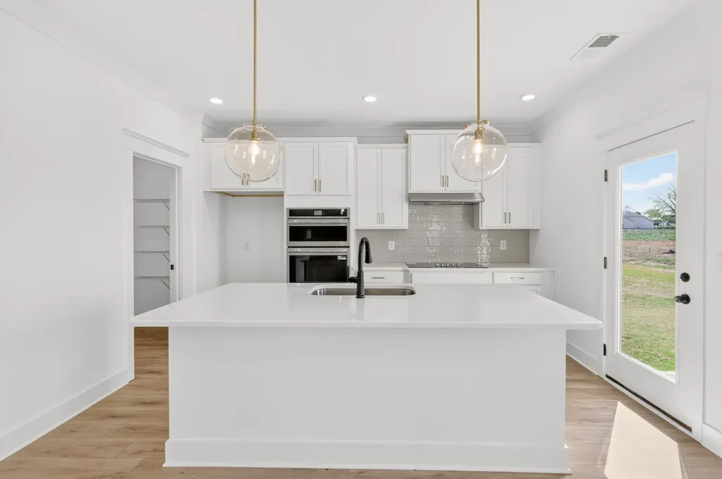 3248 Ventura Avenue White House TN 37188