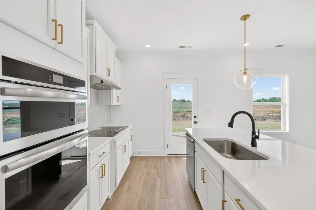 3248 Ventura Avenue White House TN 37188