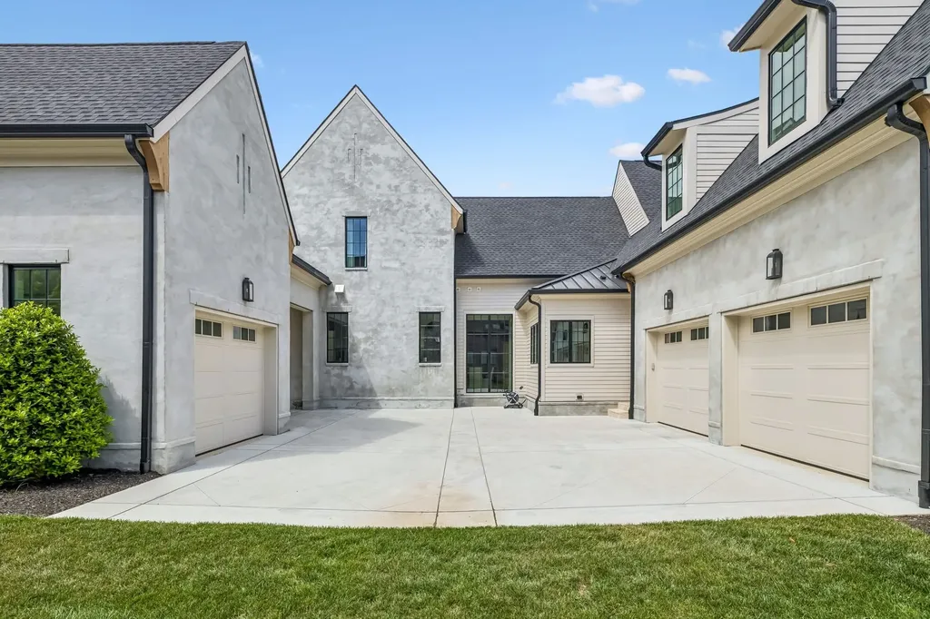 8384 Solstice Drive College Grove TN 37046