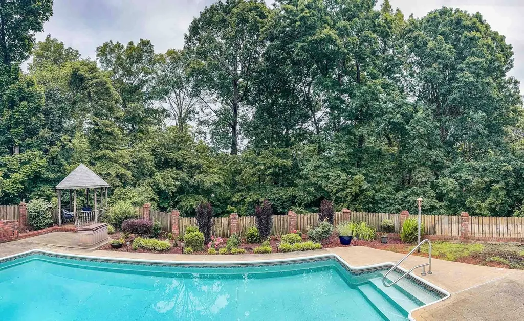 133 Baldridge Drive Cottontown TN 37048