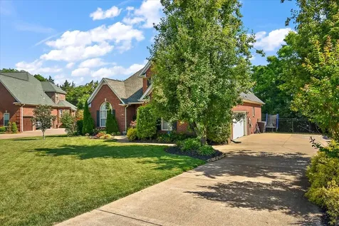 2260 Westwood Drive Murfreesboro TN 37130