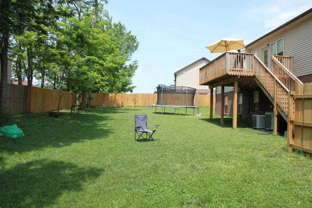 1512 Hattie Lane Clarksville TN 37042