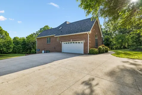 4024 Williamsport Pike Williamsport TN 38487