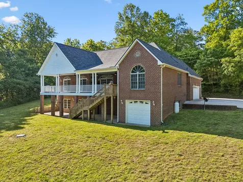 4024 Williamsport Pike Williamsport TN 38487