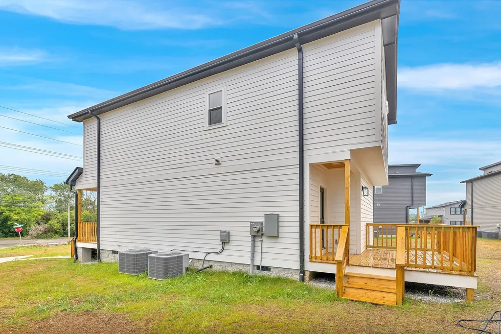 193 Paragon Mills Road Nashville TN 37211