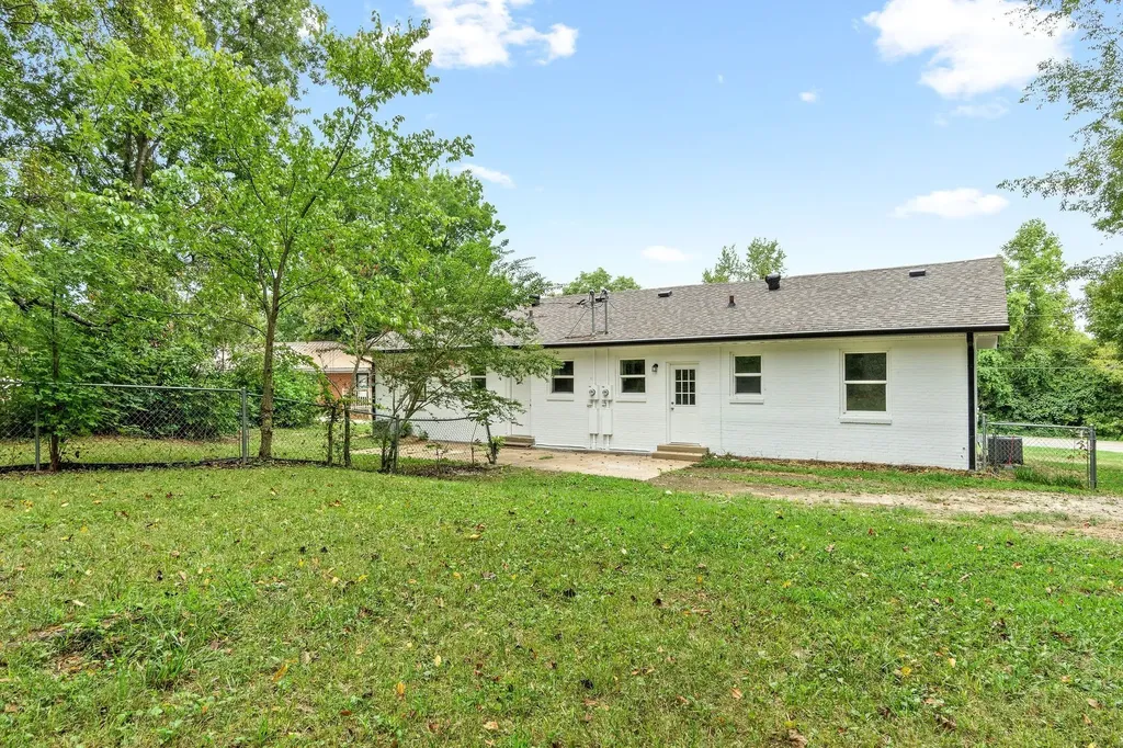 706 Britton Springs Road Clarksville TN 37042