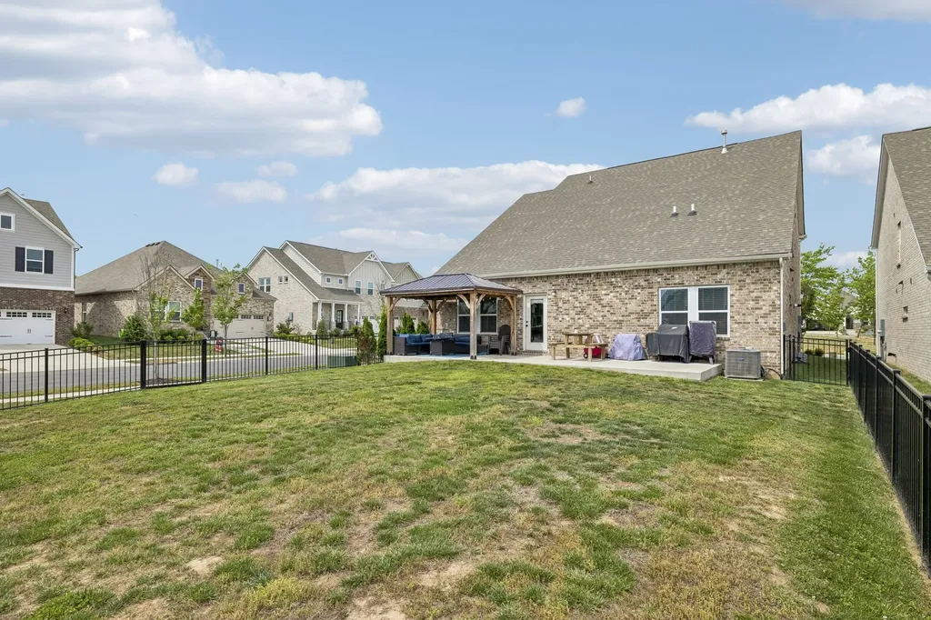 702 Omaha Drive Gallatin TN 37066