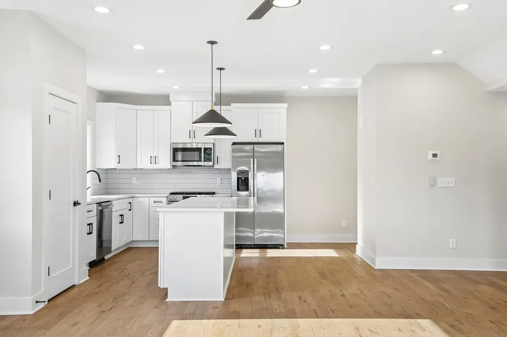 6122 Robertson Avenue Nashville TN 37209