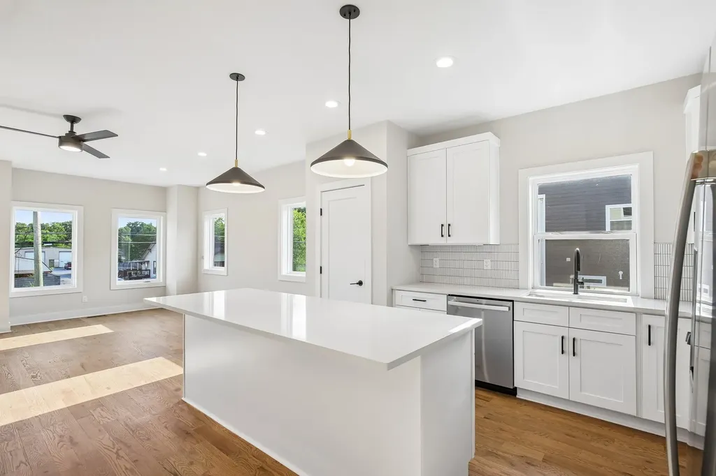 6122 Robertson Avenue Nashville TN 37209