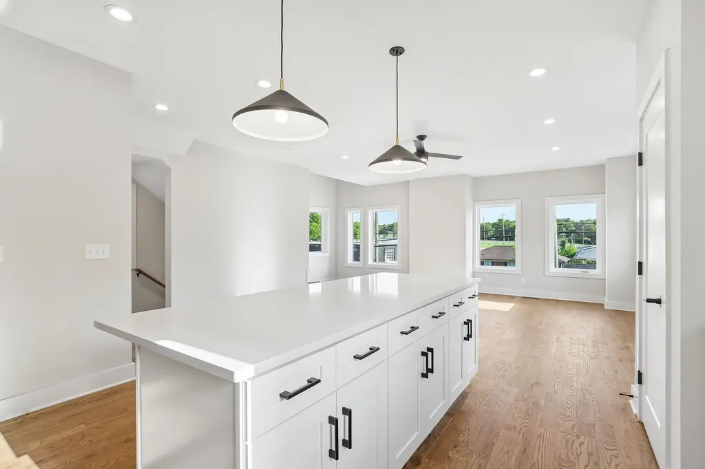 6122 Robertson Avenue Nashville TN 37209
