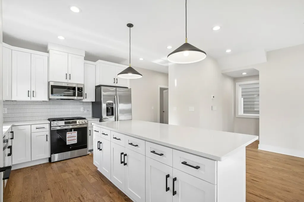6122 Robertson Avenue Nashville TN 37209