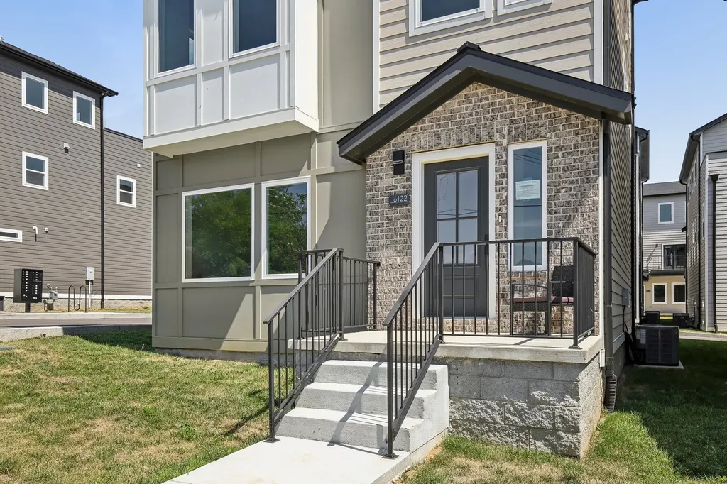 6122 Robertson Avenue Nashville TN 37209