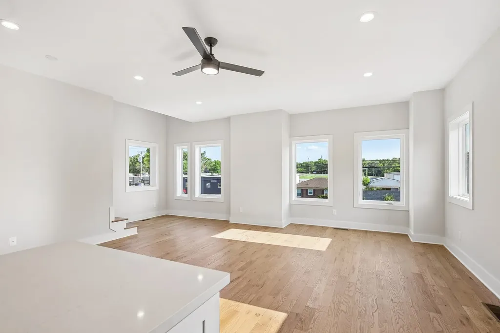 6122 Robertson Avenue Nashville TN 37209