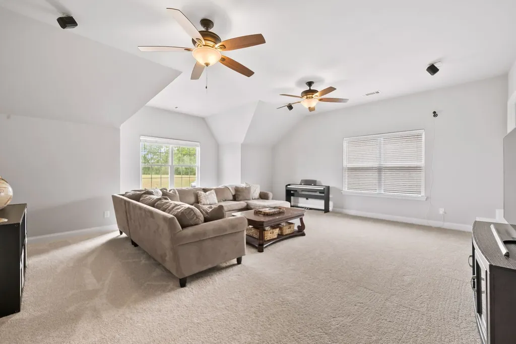 2336 Coppergate Way Thompsons Station TN 37179
