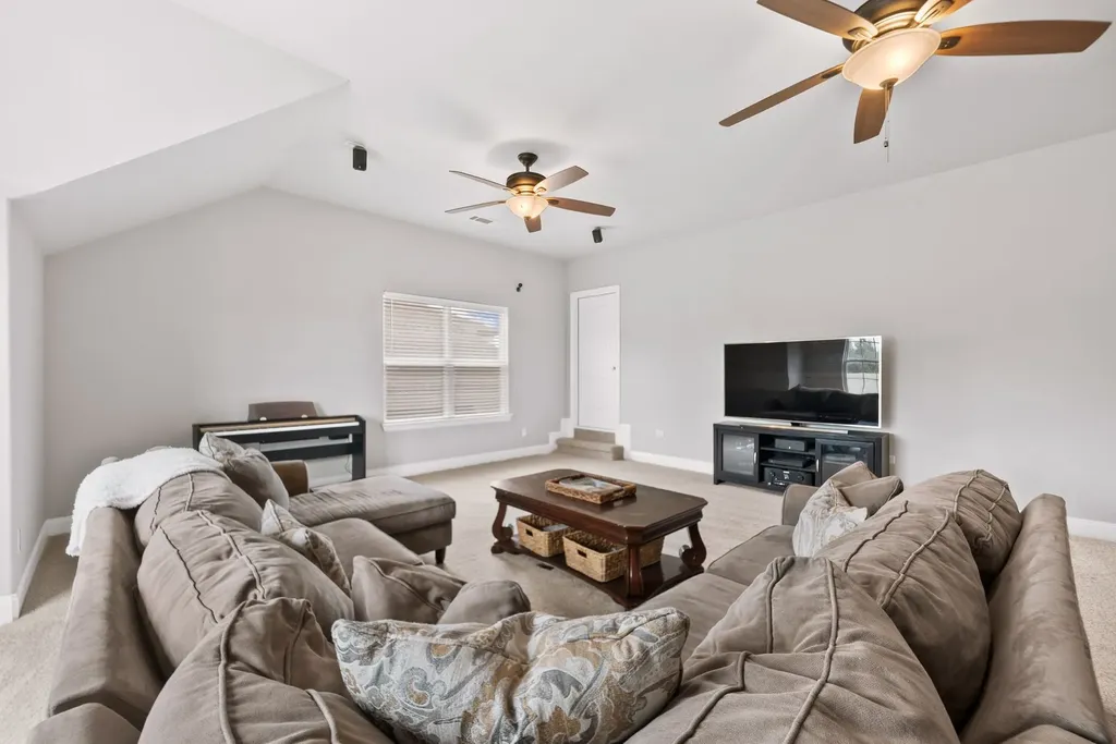 2336 Coppergate Way Thompsons Station TN 37179