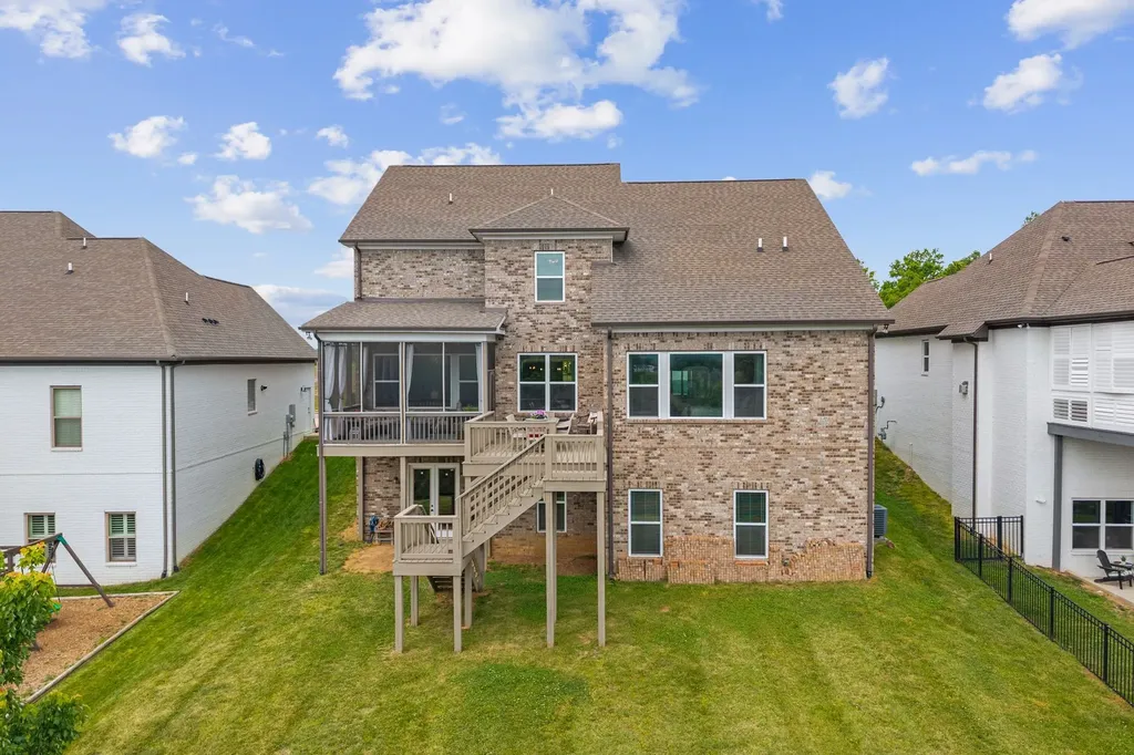 2336 Coppergate Way Thompsons Station TN 37179