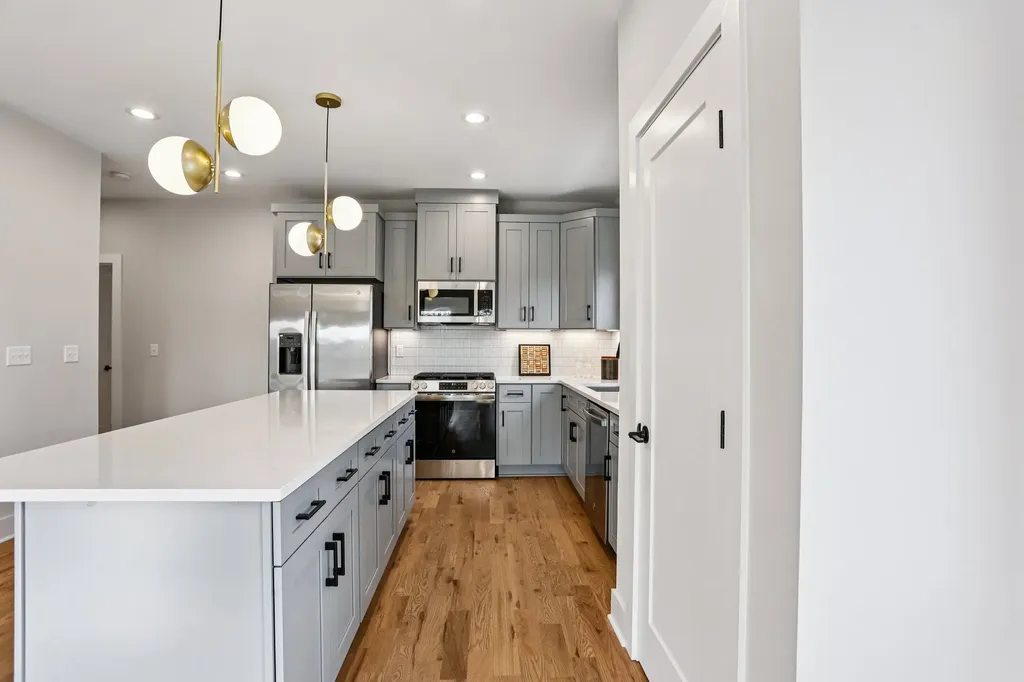 6126 Robertson Avenue Nashville TN 37209
