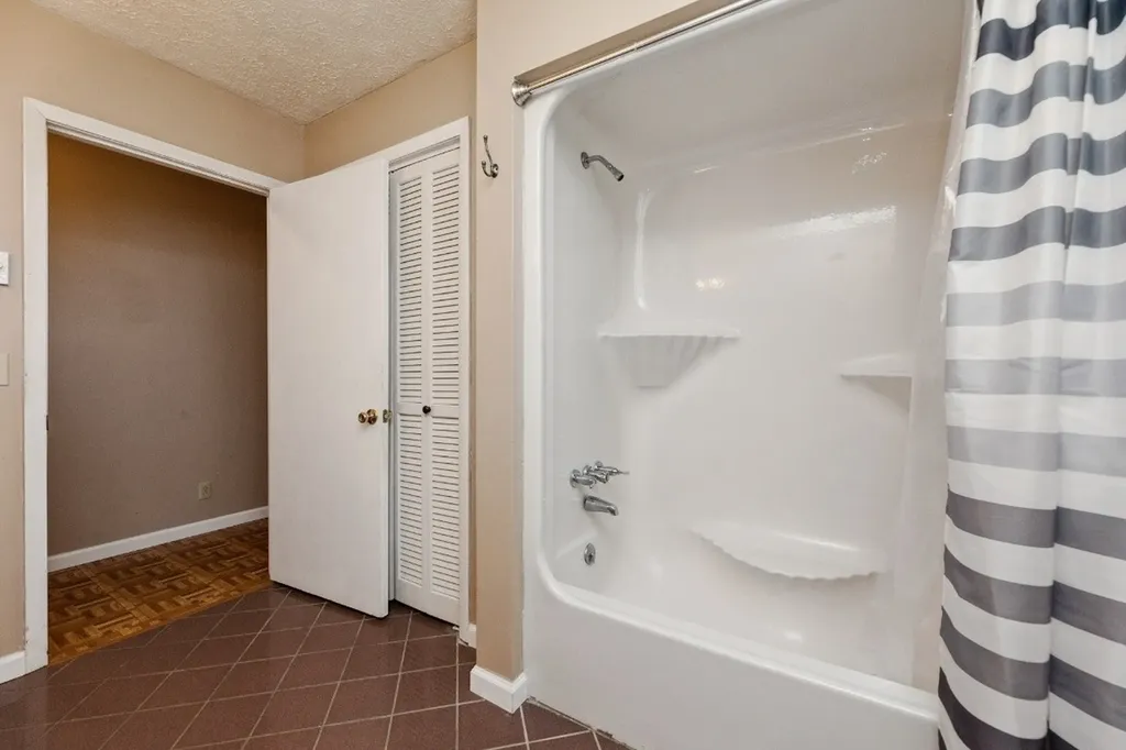 10112 Old Highway 46 Bon Aqua TN 37025