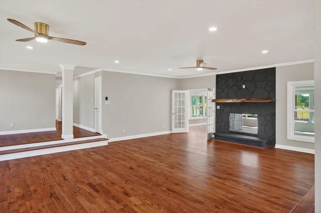 28 Lakeland Drive Mcminnville TN 37110