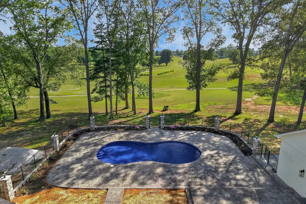 28 Lakeland Drive Mcminnville TN 37110