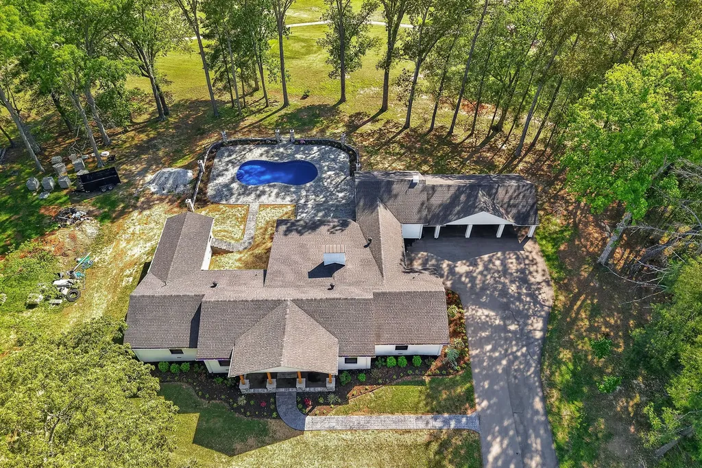 28 Lakeland Drive Mcminnville TN 37110