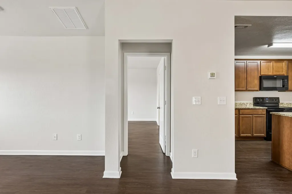 2702 Swarm Court Columbia TN 38401