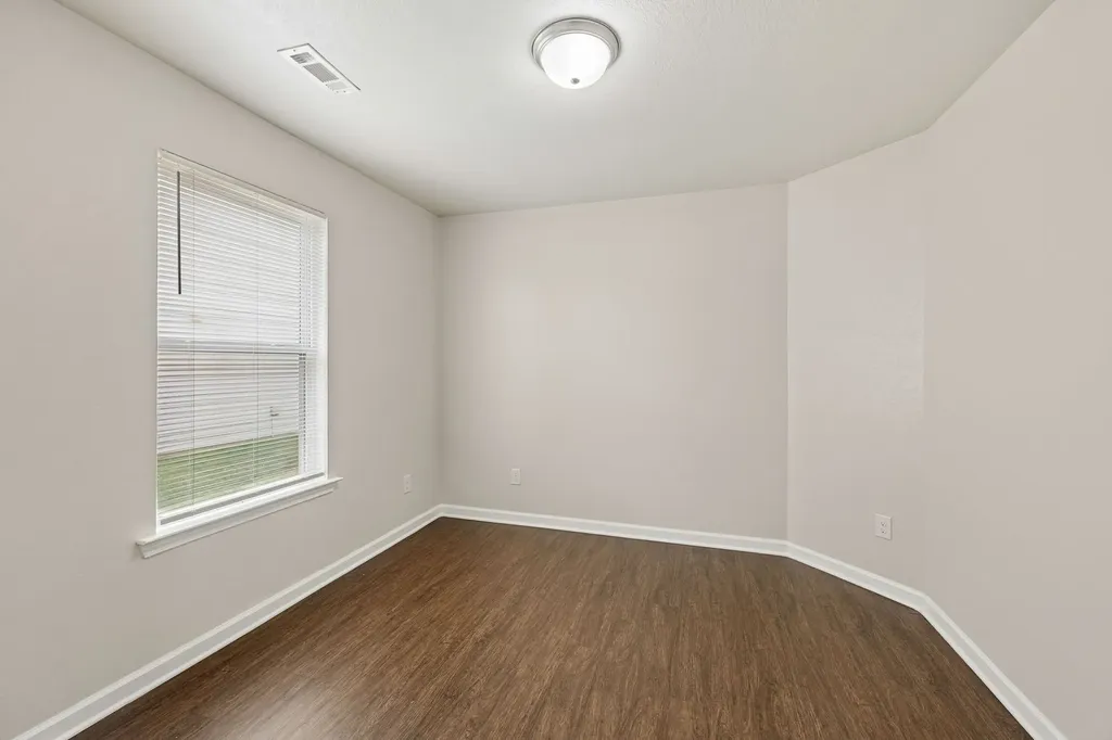 2702 Swarm Court Columbia TN 38401
