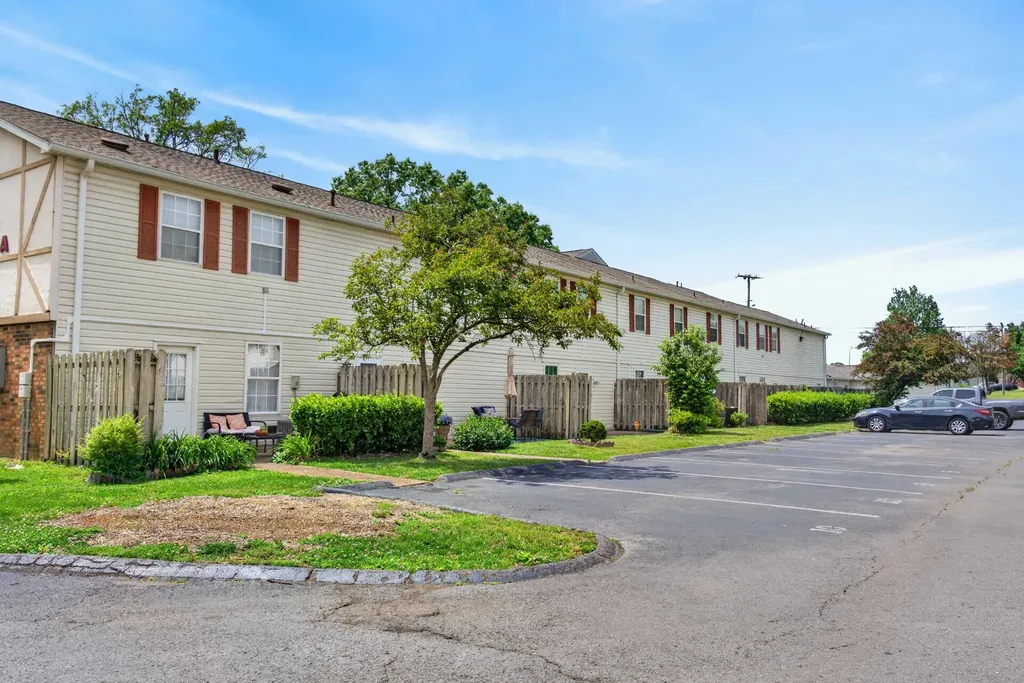 1301 Neelys Bend Road Madison TN 37115