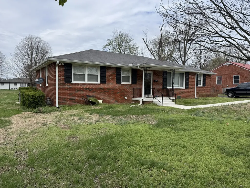 207 Elmwood Drive Lebanon TN 37087