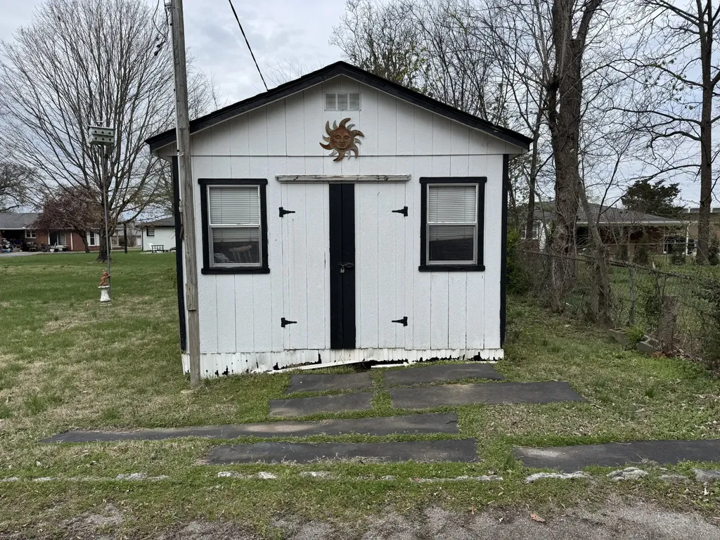 207 Elmwood Drive Lebanon TN 37087
