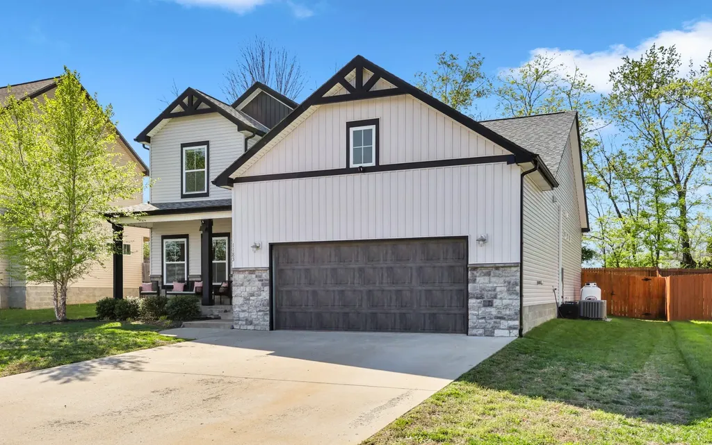 1183 Ewing Way Clarksville TN 37043