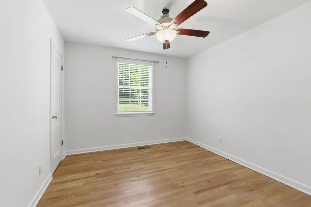 5615 Meadowcrest Lane Nashville TN 37209