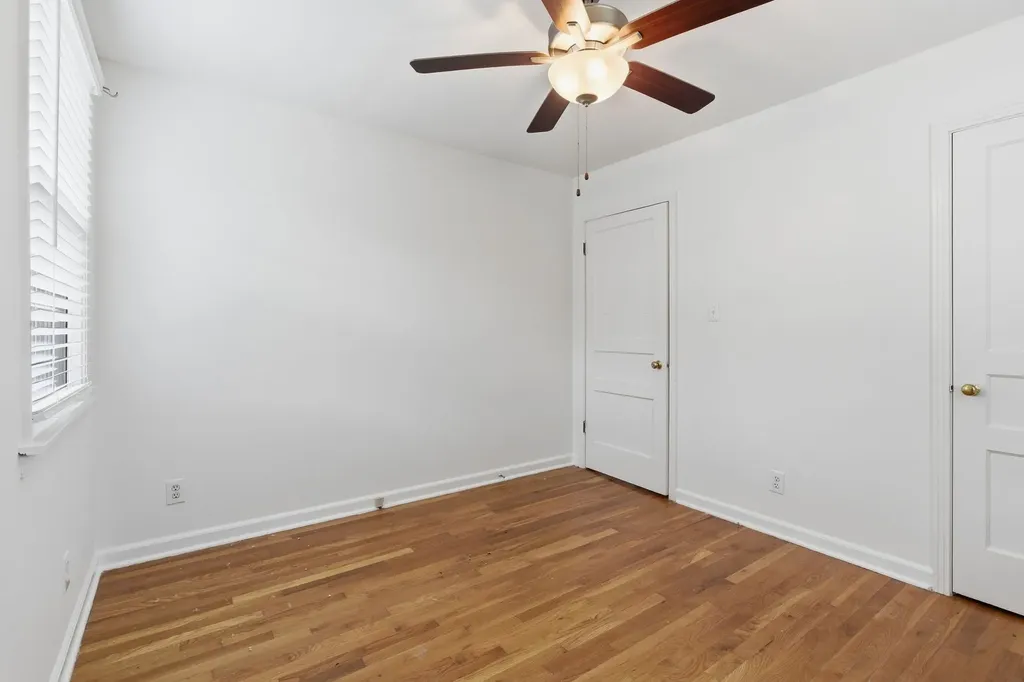 5615 Meadowcrest Lane Nashville TN 37209