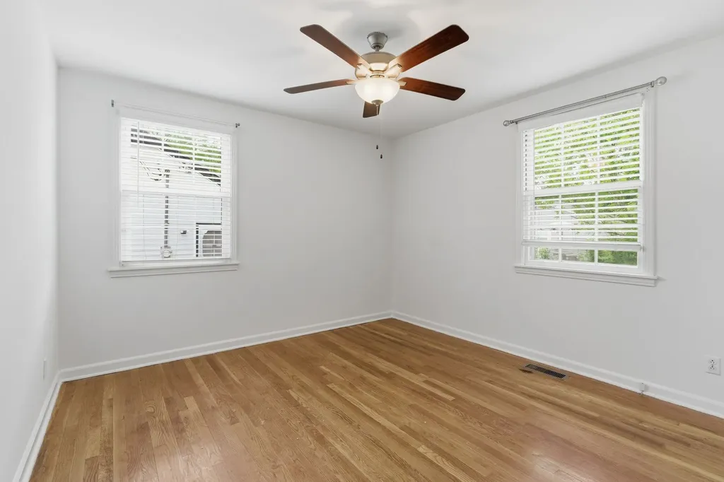 5615 Meadowcrest Lane Nashville TN 37209