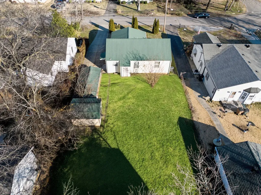 5615 Meadowcrest Lane Nashville TN 37209