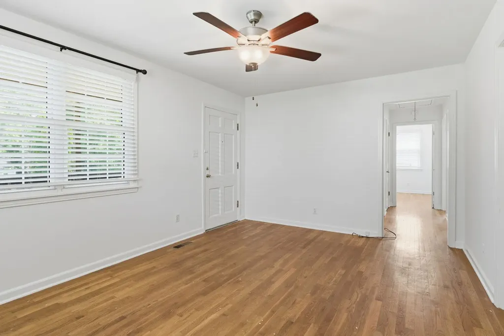 5615 Meadowcrest Lane Nashville TN 37209