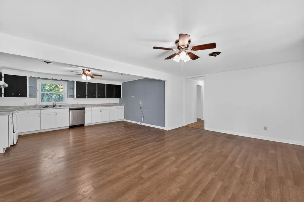 5979 Highway 100 Bon Aqua TN 37025