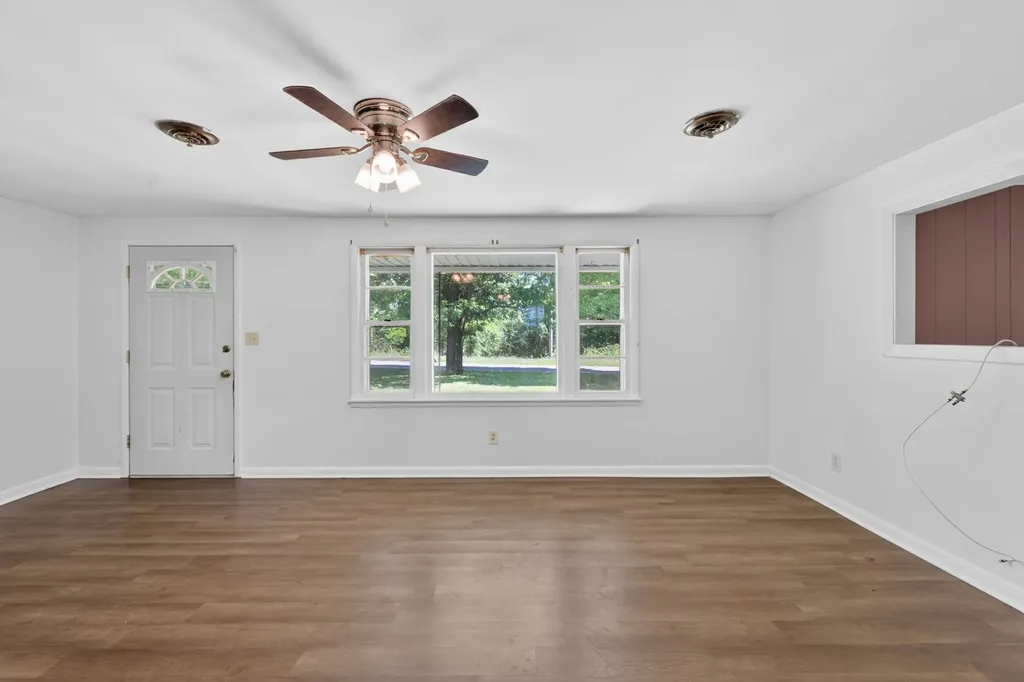 5979 Highway 100 Bon Aqua TN 37025
