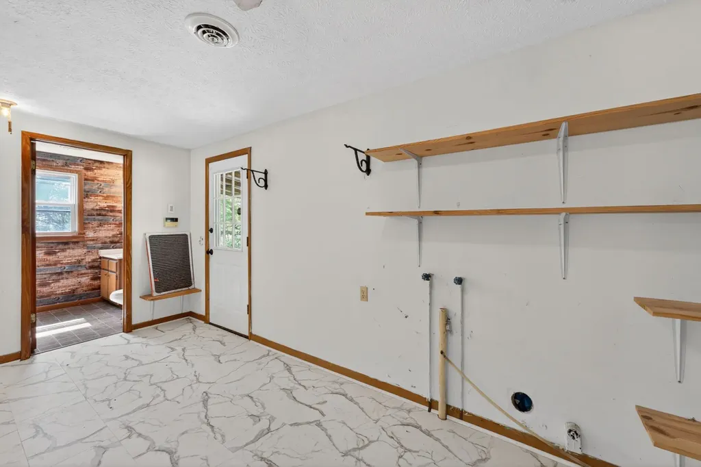 5979 Highway 100 Bon Aqua TN 37025