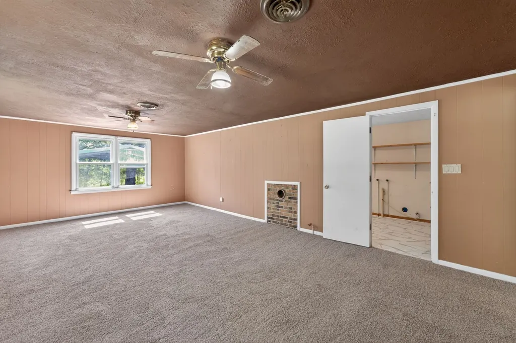 5979 Highway 100 Bon Aqua TN 37025