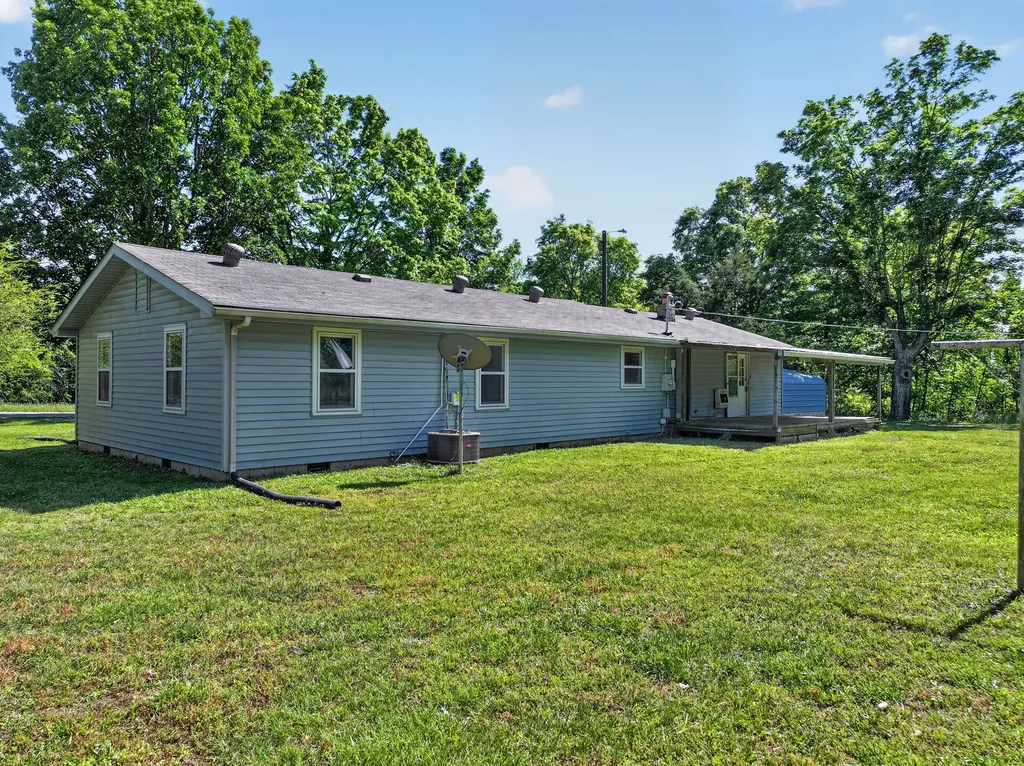 5979 Highway 100 Bon Aqua TN 37025