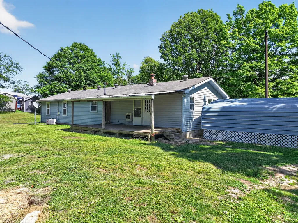 5979 Highway 100 Bon Aqua TN 37025
