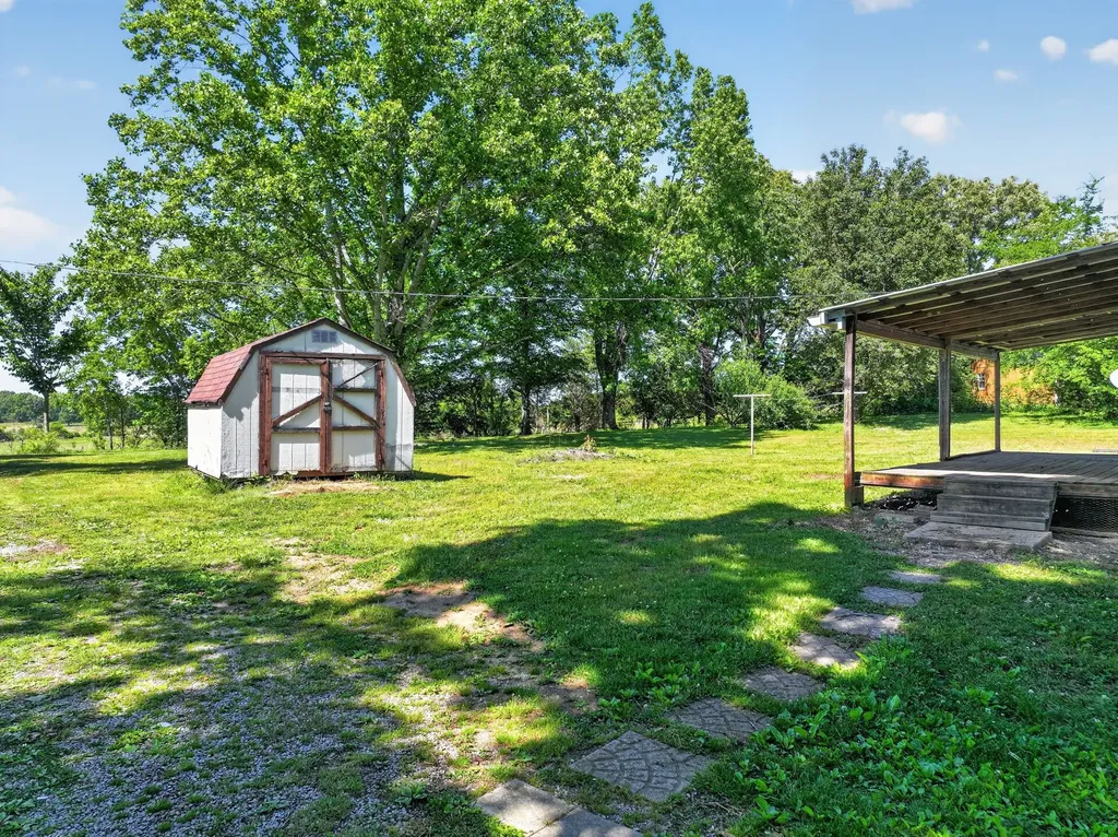 5979 Highway 100 Bon Aqua TN 37025