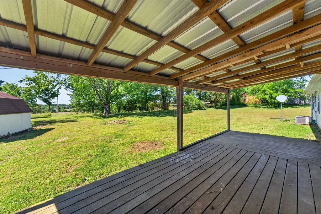 5979 Highway 100 Bon Aqua TN 37025